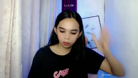 Snapshot of pinay_heart chatting on February 2, 3:54 am heart online show from February 2, 3:54 am