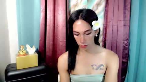 Snapshot of pinay_lucy chatting on October 21, 3:54 am lucyLove online show from October 21, 3:54 am