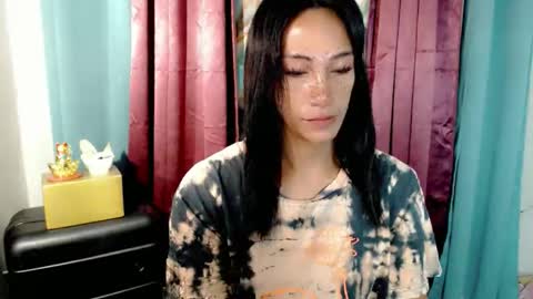Snapshot of pinay_lucy chatting on October 16, 2:47 am lucyLove online show from October 16, 2:47 am
