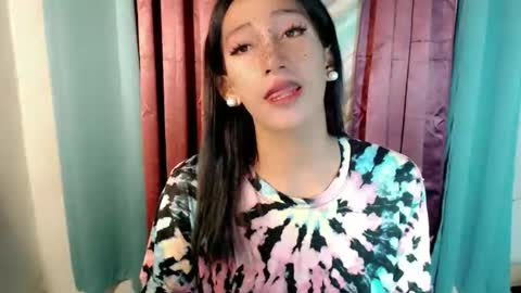 Snapshot of pinay_lucy chatting on October 7, 2:05 am lucyLove online show from October 7, 2:05 am