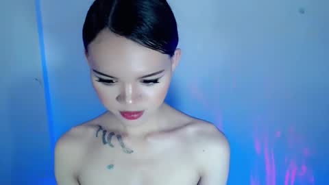 maxine online show from November 13, 6:40 pm