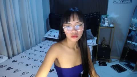 Snapshot of pinay_slutx chatting on February 17, 6:09 am dee online show from February 17, 6:09 am