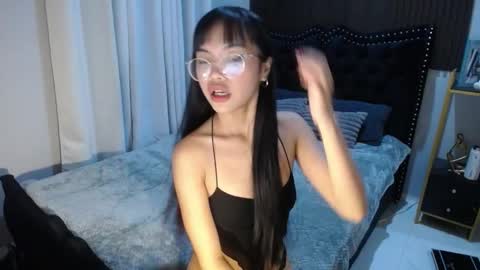 Snapshot of pinay_slutx chatting on February 24, 6:04 pm dee online show from February 24, 6:04 pm