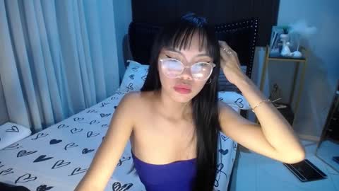 Snapshot of pinay_slutx chatting on February 17, 6:28 pm dee online show from February 17, 6:28 pm