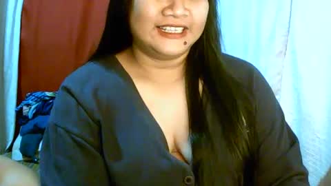 Snapshot of pinayjona chatting on February 14, 10:59 am pinayjona online show from February 14, 10:59 am