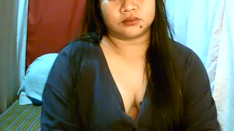 Snapshot of pinayjona chatting on February 15, 11:39 am pinayjona online show from February 15, 11:39 am