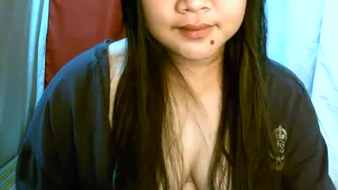 Snapshot of pinayjona chatting on February 8, 12:06 pm pinayjona online show from February 8, 12:06 pm