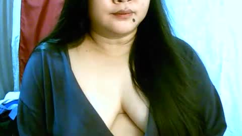 Snapshot of pinayjona chatting on October 18, 12:41 pm pinayjona online show from October 18, 12:41 pm