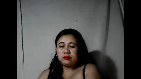 Snapshot of pinaymama12345 chatting on January 12, 2:19 pm pinaymama12345 online show from January 12, 2:19 pm
