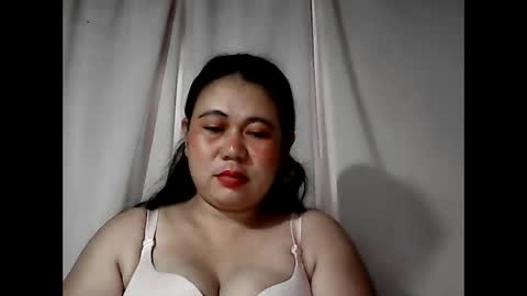 pinaymama12345 online show from November 29, 11:09 pm