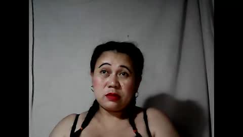 Snapshot of pinaymama12345 chatting on February 26, 1:11 pm pinaymama12345 online show from February 26, 1:11 pm