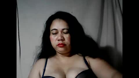 Snapshot of pinaymama12345 chatting on January 24, 10:41 pm pinaymama12345 online show from January 24, 10:41 pm