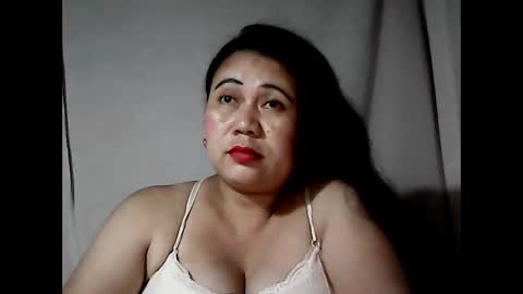 Snapshot of pinaymama12345 chatting on March 8, 1:34 pm pinaymama12345 online show from March 8, 1:34 pm