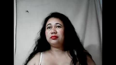 Snapshot of pinaymama12345 chatting on February 16, 1:05 am pinaymama12345 online show from February 16, 1:05 am