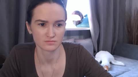       online show from January 14, 7:06 am
