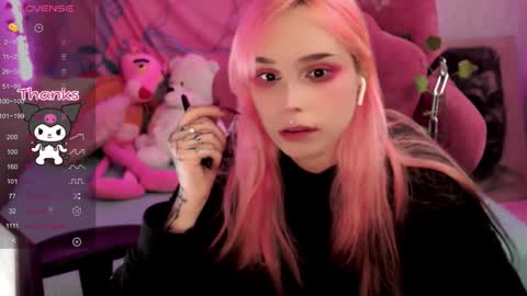Snapshot of pineapple_dope chatting on February 28, 10:39 pm Nancy online show from February 28, 10:39 pm