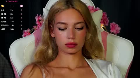 Kate online show from September 12, 5:42 pm