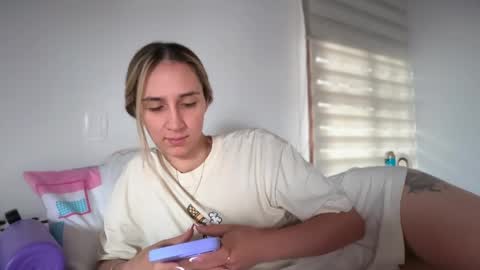 Pinkilola online show from April 29, 5:30 pm