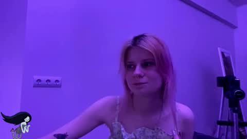 Sara online show from October 30, 10:11 pm