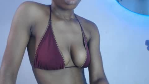 Snapshot of pinkxjuicy chatting on October 29, 7:23 am pinkxjuicy online show from October 29, 7:23 am