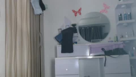 Snapshot of pinkxjuicy chatting on September 18, 3:49 am pinkxjuicy online show from September 18, 3:49 am