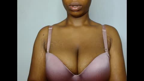 pinkxsugar online show from February 27, 8:03 am