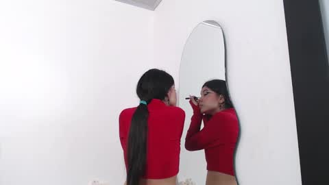 Snapshot of pinky_f00x chatting on October 3, 11:10 pm pinky_f00x online show from October 3, 11:10 pm