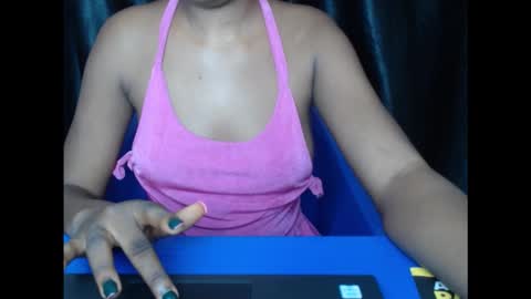 Snapshot of pinkyxxpussy chatting on September 12, 10:24 am pinkyxxpussy online show from September 12, 10:24 am
