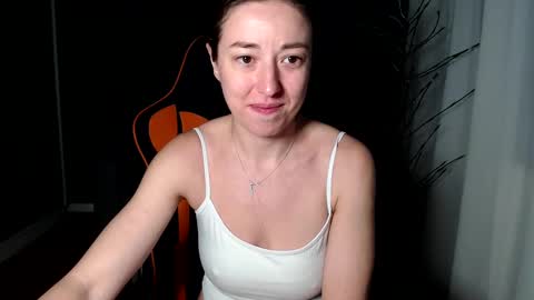 piscesgirl06 online show from December 30, 5:37 am