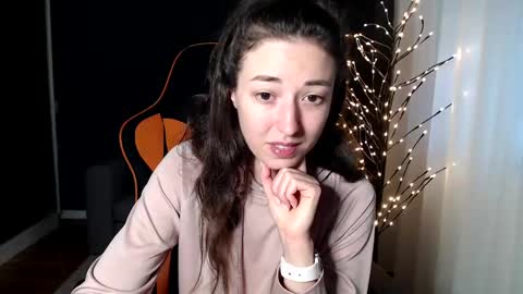 piscesgirl06 online show from December 13, 6:21 am