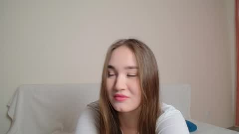 Lily online show from April 25, 1:14 pm