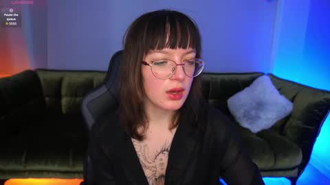 Snapshot of pixiepeachh chatting on October 14, 1:25 pm pixiepeachh online show from October 14, 1:25 pm