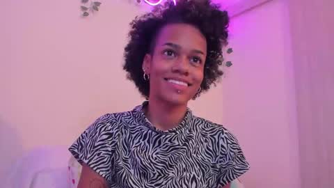 Venus  Vee  Cutie online show from November 4, 12:21 pm