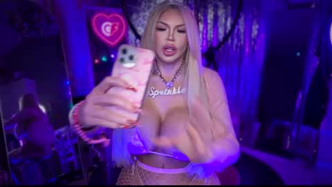 Snapshot of plasticfuckdoll chatting on February 21, 1:11 am Dumb bimbo fuck doll online show from February 21, 1:11 am