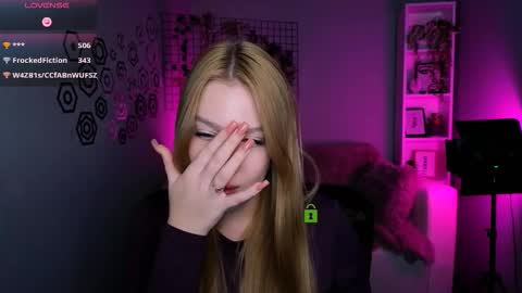 Sophie online show from November 18, 1:39 am