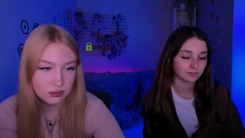 Sophie online show from April 7, 7:16 pm