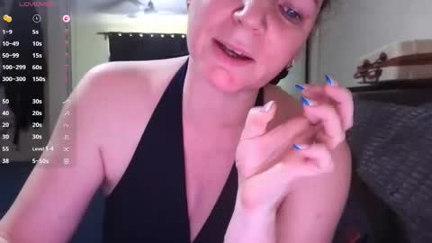 playfulcurvymilf online show from October 22, 12:15 am