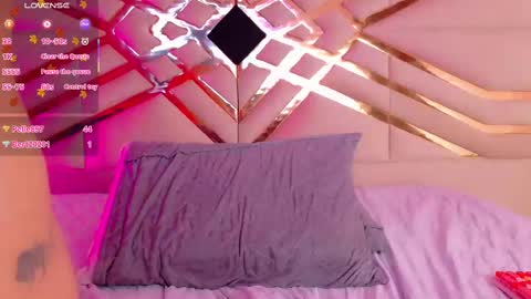 Scarlett  online show from October 12, 1:30 am