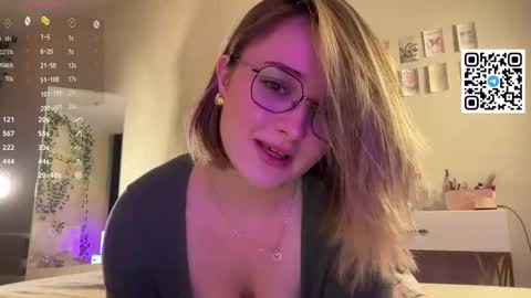 Snapshot of pleasant_fun chatting on October 20, 9:07 pm Pleasant My links are just below online show from October 20, 9:07 pm