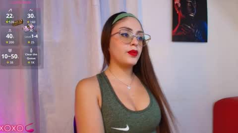 Snapshot of pleasure_vibes023 chatting on October 7, 9:30 pm JUAN AND JULI online show from October 7, 9:30 pm