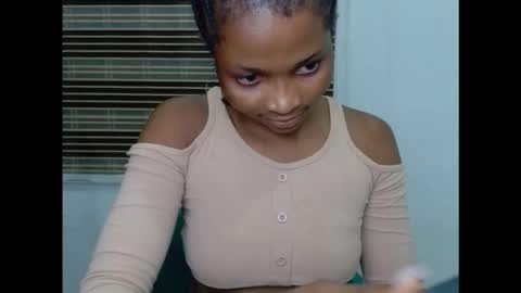 plumnjuicyx online show from November 24, 7:27 pm