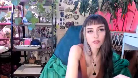 Goddess Pluto online show from December 22, 8:03 pm