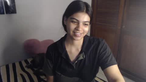 Snapshot of pocahontas_princess__ chatting on September 20, 5:06 am Pocahontas online show from September 20, 5:06 am