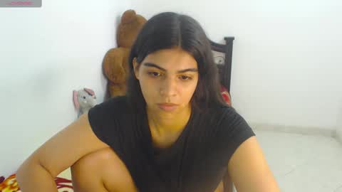 Snapshot of pocahontas_princess__ chatting on December 16, 6:05 pm Pocahontas online show from December 16, 6:05 pm