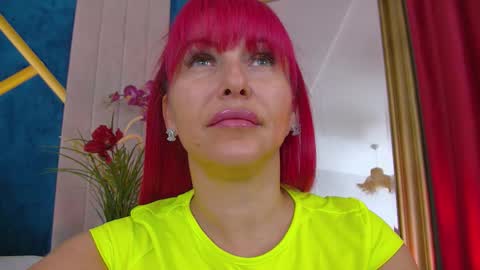 Snapshot of poison_milf_ chatting on October 5, 4:06 am poison_milf_ online show from October 5, 4:06 am