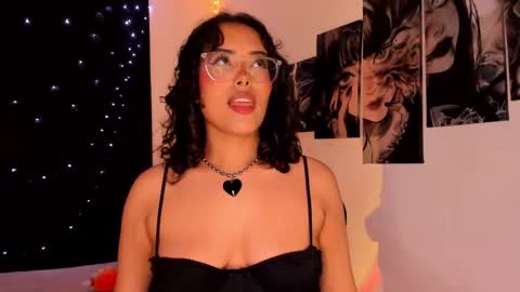 Willow                      Hours 12pm to 630pm Colombian time FRIDAY AND SUNDAY FREE DAYS online show from December 26, 6:43 pm