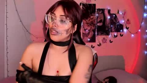 Willow                      Hours 12pm to 630pm Colombian time FRIDAY AND SUNDAY FREE DAYS online show from October 16, 6:43 pm