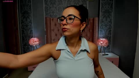 PAOLA or pola online show from January 17, 11:17 am