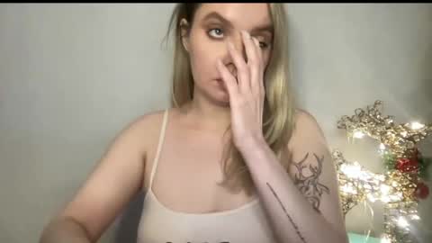 Snapshot of polinajones chatting on December 29, 9:09 pm PolinaJones online show from December 29, 9:09 pm