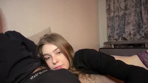 polinamiler online show from November 5, 4:23 pm